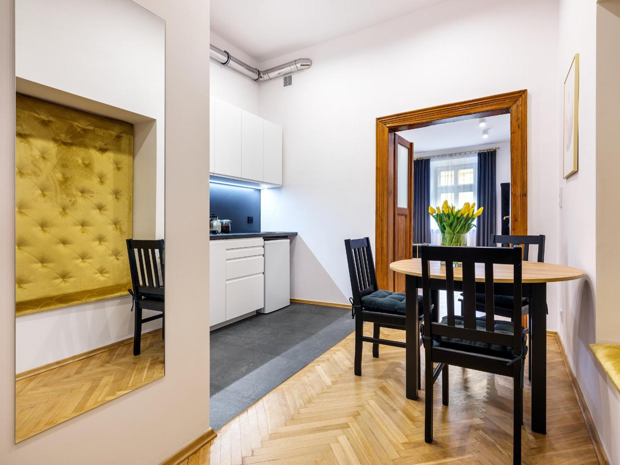 Tyzenhauz Apartments Old Town كراكوفيا المظهر الخارجي الصورة