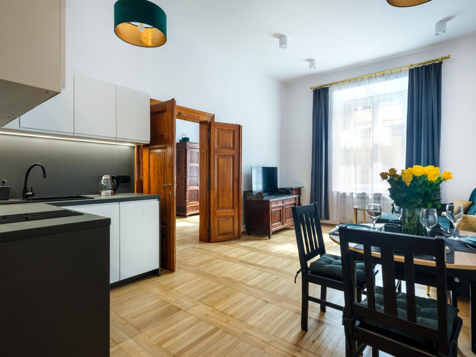 Tyzenhauz Apartments Old Town كراكوفيا المظهر الخارجي الصورة