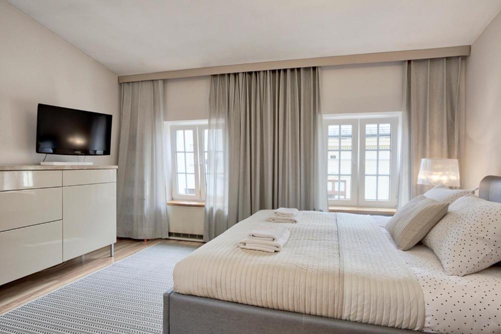 Tyzenhauz Apartments Old Town كراكوفيا الغرفة الصورة