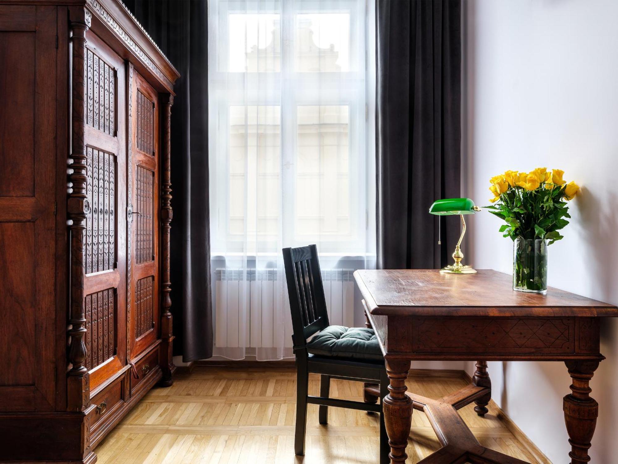 Tyzenhauz Apartments Old Town كراكوفيا الغرفة الصورة